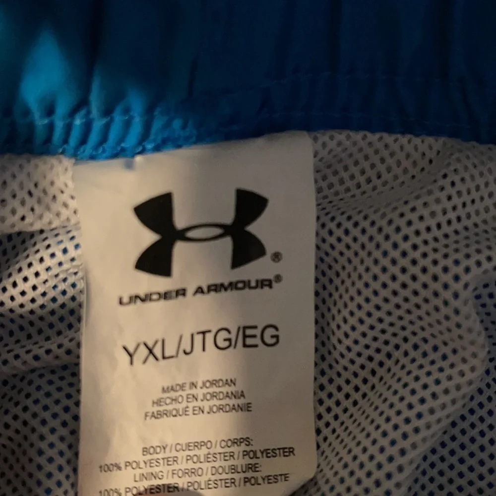 Boys UnderArmour Swim Trunks - like new